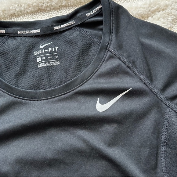 Nike Dri-fit Running t-shirt Black - Picture 3 of 3